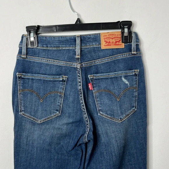 Levi’s 721 High Rise Skinny Distressed Jeans - Picture 7 of 9